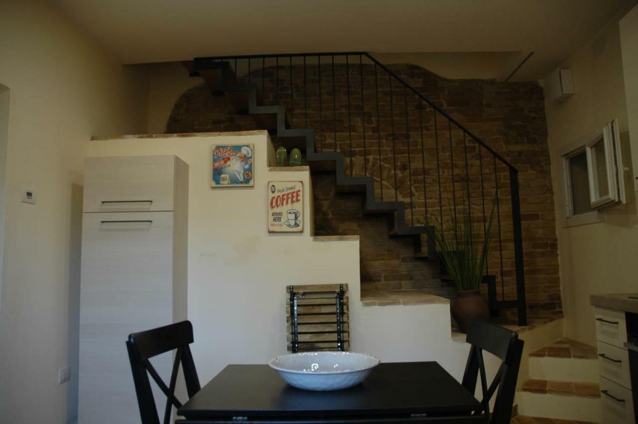 Hotel Via Barocci 34 Urbino Esterno foto