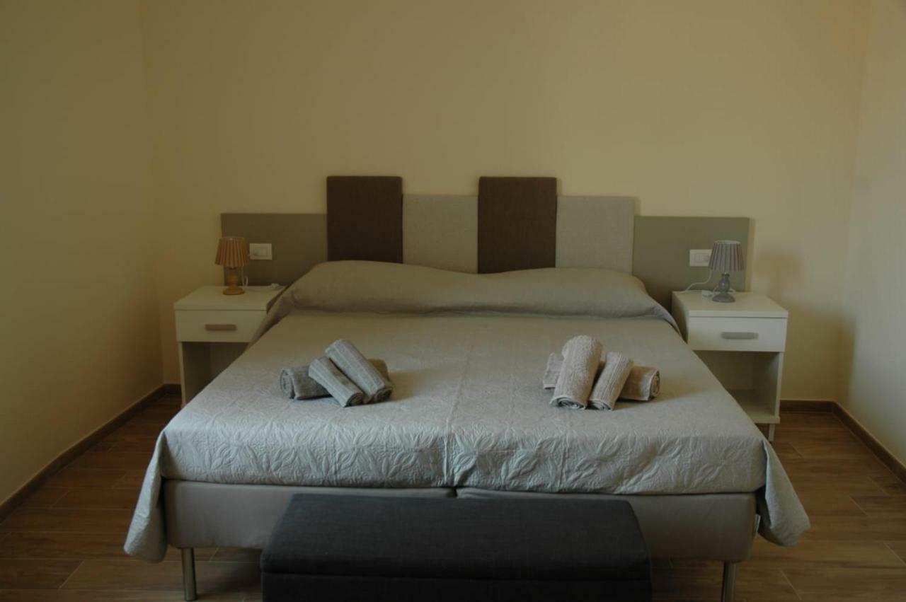 Hotel Via Barocci 34 Urbino Esterno foto